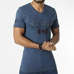 Tout neuf 🛒 Tee 👚 Shirt Col V Jundeak Bleu Marine de Classic Series 🔔 -Classic Series Soldes canadian peak 309410 JUNDEAK NAVY 20220322T150115 03