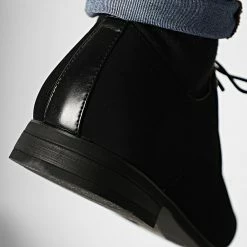 Le moins cher 🥰 Chaussures U558-180 Black de Classic Series 🎁 -Classic Series Soldes classic series 155966 U558 180 BLACK 20200313T140546 04