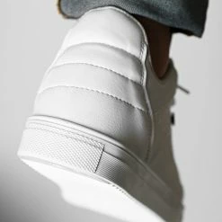 Grosses soldes 😍 Baskets 011-1 Blanc de Classic Series 🛒 -Classic Series Soldes classic series 260330 011 1 03 BEYAZ BYZ OEILLETS ROUGE 20210408T150256 04