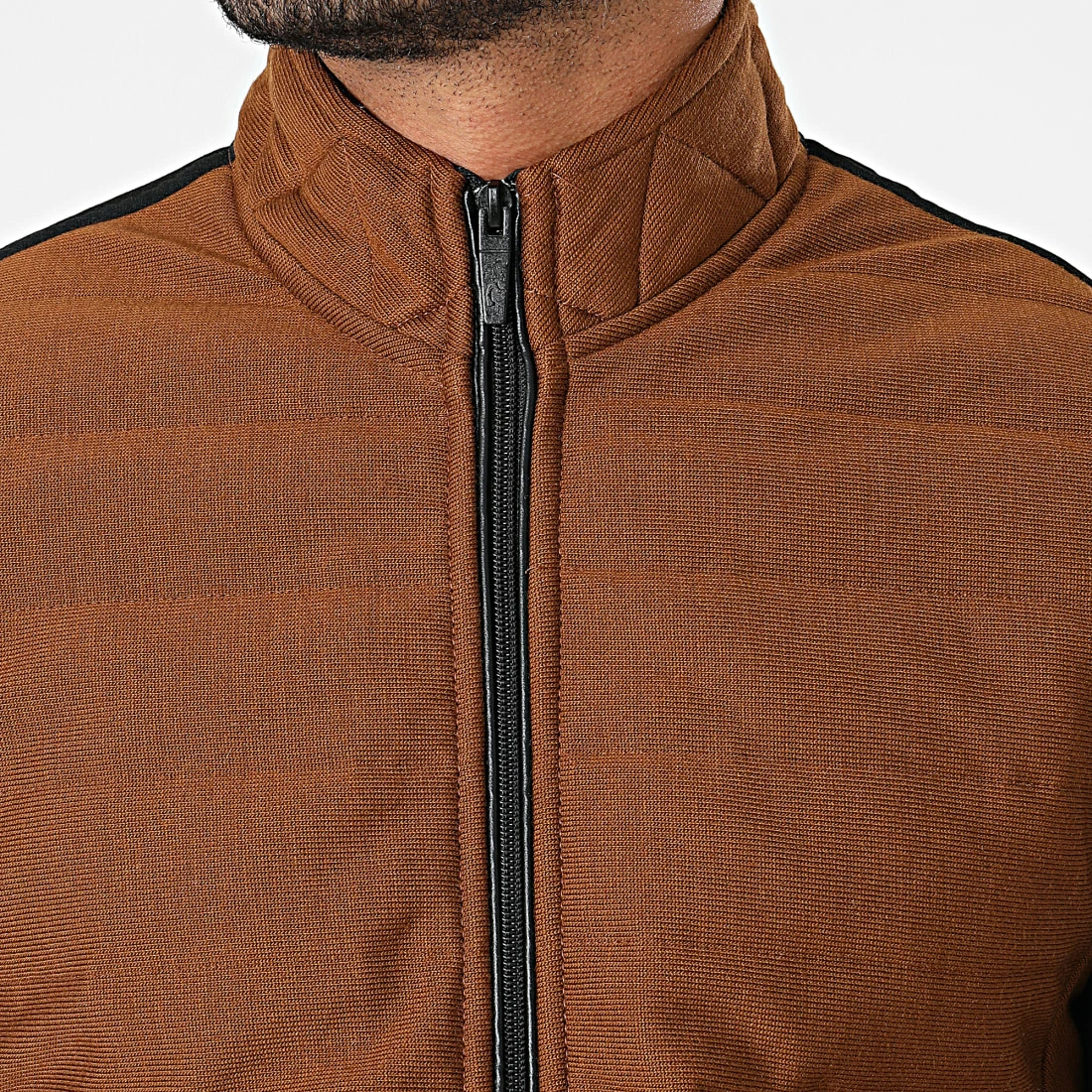 Vente flash 💯 Veste Zippée Sans Manches 2000 Marron de Classic Series ⌛ 4 Vente flash 💯 Veste Zippée Sans Manches 2000 Marron de Classic Series ⌛ – Image 2