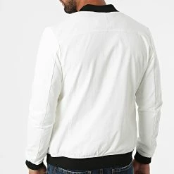 Vente flash ✔️ Bomber LP17825 Blanc de Classic Series ✔️ -Classic Series Soldes classic series 285099 LP17825 K WHITE BLACK 20210922T152241 04