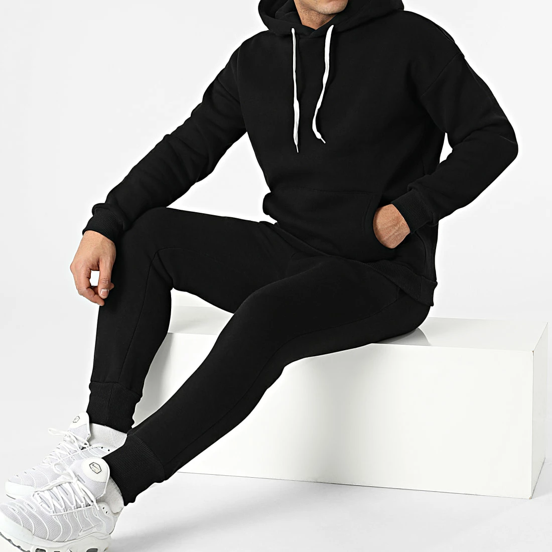 De gros ⭐ Ensemble De Survetement F22-901T Noir de Classic Series 💯 3 De gros ⭐ Ensemble De Survetement F22-901T Noir de Classic Series 💯