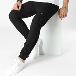 Remise 🥰 Jogger Pant E6979 Noir de Classic Series 🔥 -Classic Series Soldes classic series 299794 E6979 N BLACK 20220126T143133 03