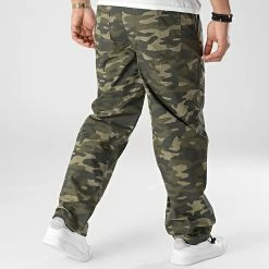 Les meilleures critiques de ⭐ Jogger Pant Camouflage Mili Vert Kaki de Classic Series 👏 -Classic Series Soldes classic series 300860 AW21 COLL 02 004 CAMO 20220301T143134 04