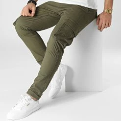 Meilleure affaire 🌟 Pantalon Cargo DP9090 Vert Kaki de Classic Series 🌟 -Classic Series Soldes classic series 300864 DP9090 016 20220301T143158 03