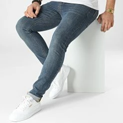 Offres ❤️ Jean Slim D-3226 Bleu Wash de Classic Series ✔️ -Classic Series Soldes classic series 302392 D 3226 20220208T161834 03