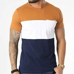 Meilleur prix ✔️ Tee 👕 Shirt Poche Tricolore 4034 Bleu Marine Blanc Camel de Classic Series 👍 -Classic Series Soldes classic series 307269 4034 TABAC 20220304T143001 03