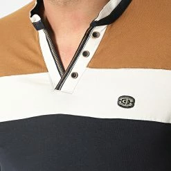 Tout neuf 🔥 Polo Manches Courtes Tricolore 20457 Bleu Marine Camel de Classic Series 🎁 -Classic Series Soldes classic series 307366 20457 NAVY 20220304T145749 02