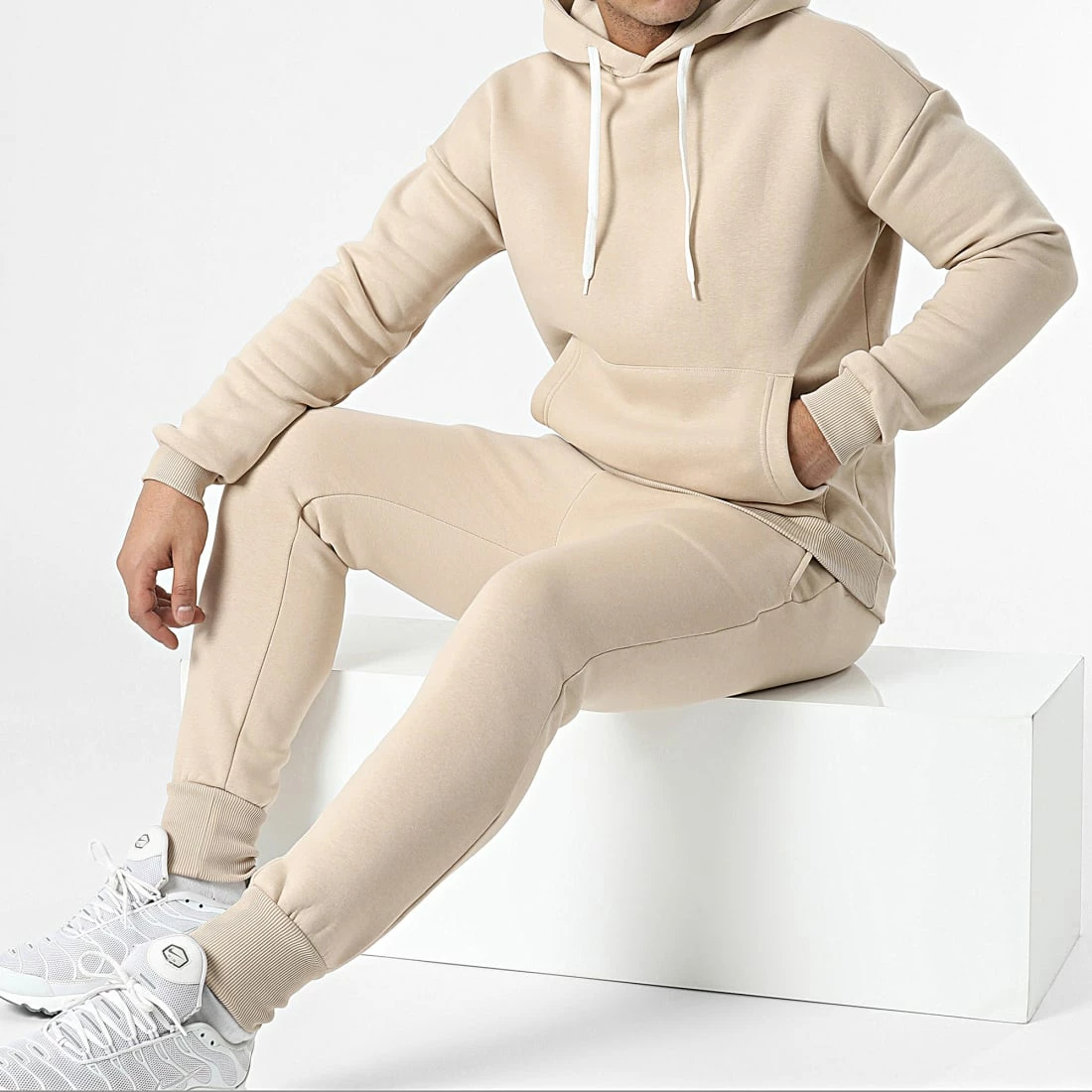 Promo 🔥 Ensemble De Survetement F22-901 Beige de Classic Series 👏 3 Promo 🔥 Ensemble De Survetement F22-901 Beige de Classic Series 👏