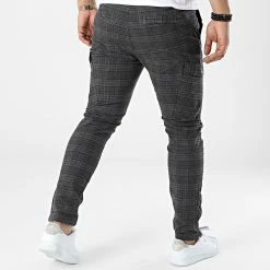 Le moins cher 🌟 Pantalon A Carreaux H60032 Bleu Marine de Classic Series ⌛ -Classic Series Soldes classic series 309761 H60032Z62357 23400 20220408T110149 04