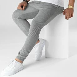 Les meilleures critiques de 😉 Pantalon Jogging 7913 Gris Anthracite Chiné de Classic Series ⭐ -Classic Series Soldes classic series 318037 7913 ANTRASIT 20220509T155148 03
