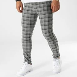 Les meilleures critiques de 🥰 Pantalon Carreaux DJ2288 Gris Anthracite de Classic Series 👍