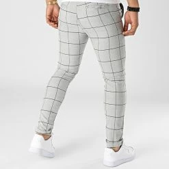 Remise ✔️ Pantalon Carreaux DJ2285 Gris Chiné de Classic Series 🧨 9 Remise ✔️ Pantalon Carreaux DJ2285 Gris Chiné de Classic Series 🧨 -Classic Series Soldes classic series 321196 DJ2285 20220531T150643 04