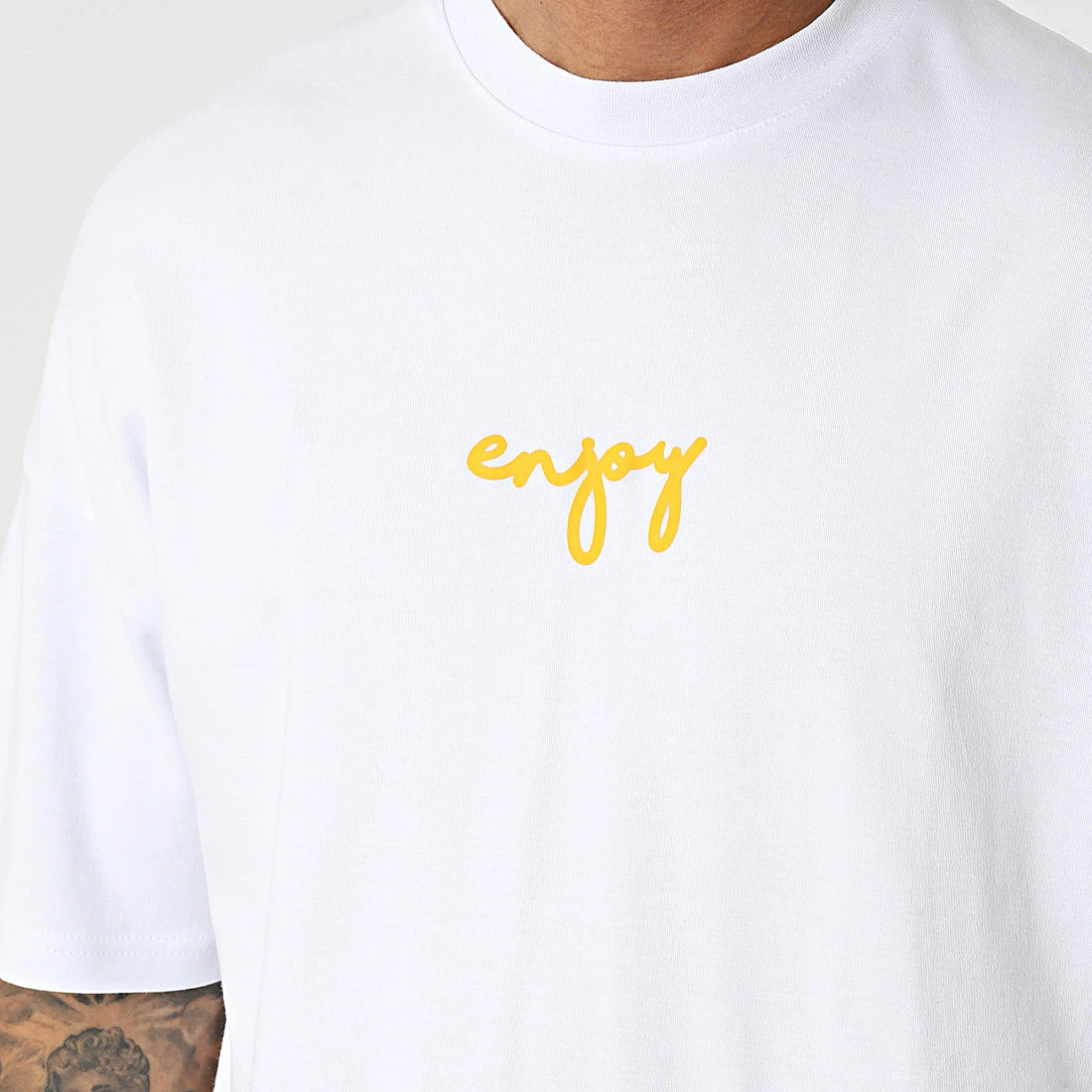 Offres ⌛ Ensemble Tee 👕 Shirt Oversize Short Jogging Y205UST Blanc de Classic Series 🤩 4 Offres ⌛ Ensemble Tee 👕 Shirt Oversize Short Jogging Y205UST Blanc de Classic Series 🤩 – Image 2