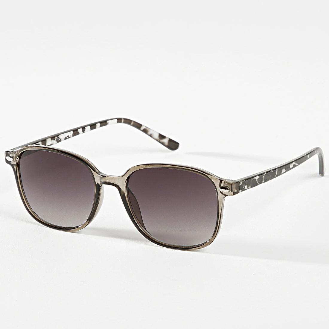 Meilleure affaire 🤩 Lunettes De Soleil 026154 Fauve Noir Dégradé de Classic Series 😀 3 Meilleure affaire 🤩 Lunettes De Soleil 026154 Fauve Noir Dégradé de Classic Series 😀