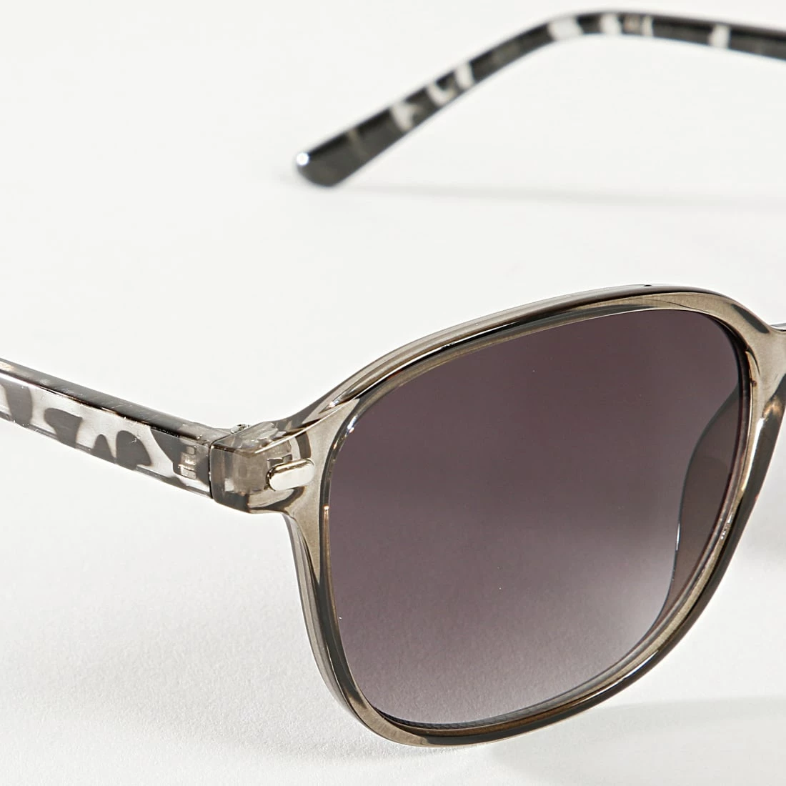 Meilleure affaire 🤩 Lunettes De Soleil 026154 Fauve Noir Dégradé de Classic Series 😀 4 Meilleure affaire 🤩 Lunettes De Soleil 026154 Fauve Noir Dégradé de Classic Series 😀 – Image 2