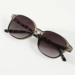 Meilleure affaire 🤩 Lunettes De Soleil 026154 Fauve Noir Dégradé de Classic Series 😀 9 Meilleure affaire 🤩 Lunettes De Soleil 026154 Fauve Noir Dégradé de Classic Series 😀 -Classic Series Soldes classic series 323132 026154 GREY 20220609T145213 04