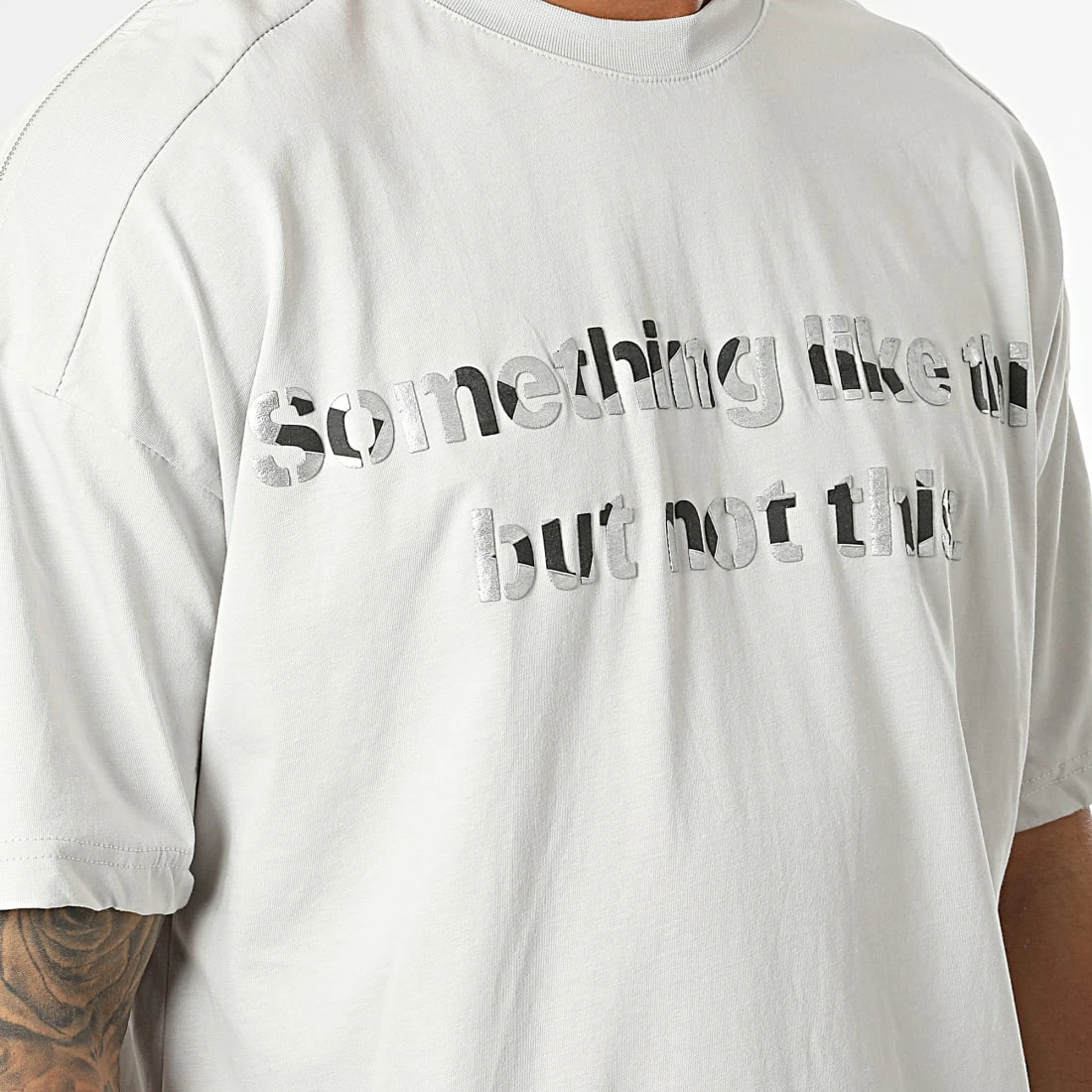 Sortie 🥰 Tee 👕 Shirt 22-Y306 Gris de Classic Series 💯 4 Sortie 🥰 Tee 👕 Shirt 22-Y306 Gris de Classic Series 💯 – Image 2