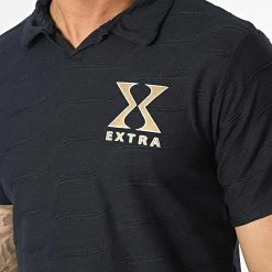 Meilleure vente 🥰 Tee 👕 Shirt EXO402 Bleu Marine de Classic Series 🌟 -Classic Series Soldes classic series 324208 EXO402 NAVY 20220620T151122 02