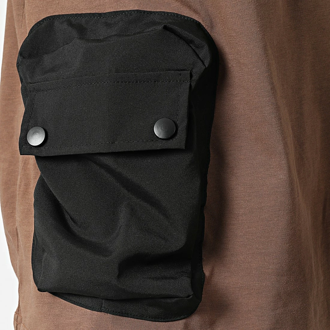 Meilleure vente 💯 Tee 👕 Shirt Oversize Large A Poche 22-Y111 Marron de Classic Series 💯 4 Meilleure vente 💯 Tee 👕 Shirt Oversize Large A Poche 22-Y111 Marron de Classic Series 💯 – Image 2