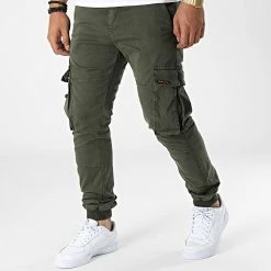 Bon marché 🎁 Pantalon Cargo H64060C62194 Vert Kaki de Classic Series ⭐