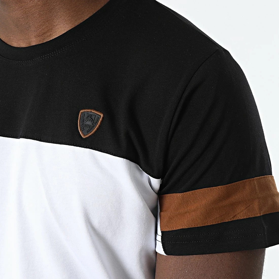 Les meilleures critiques de ⌛ Tee 👕 Shirt 3905 Noir Blanc de Classic Series 🤩 4 Les meilleures critiques de ⌛ Tee 👕 Shirt 3905 Noir Blanc de Classic Series 🤩 – Image 2