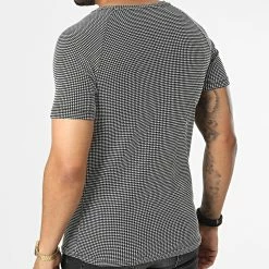 Les meilleures critiques de 🎉 Tee 👚 Shirt LM518 Noir Blanc de Classic Series 😉 -Classic Series Soldes classic series 329442 LM518 SIYAH 20220728T153048 04