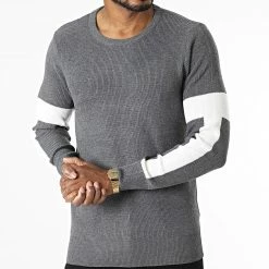 Promo 😉 Pull G1909 Gris Blanc de Classic Series 💯 8 Promo 😉 Pull G1909 Gris Blanc de Classic Series 💯 -Classic Series Soldes classic series 332022 G1909 GREY 20220811T152539 03