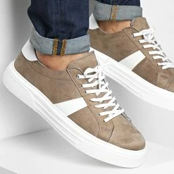 Coupon 🤩 Baskets 560 Brown White de Classic Series ✨