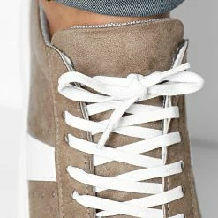 Coupon 🤩 Baskets 560 Brown White de Classic Series ✨ -Classic Series Soldes classic series 335430 560 05 SUET VIZON 20220906T142028 03