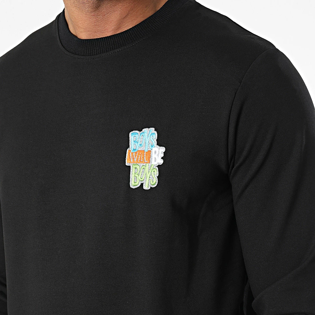 Vente flash ⌛ Sweat Crewneck 9058 Noir de Classic Series 🔥 4 Vente flash ⌛ Sweat Crewneck 9058 Noir de Classic Series 🔥 – Image 2