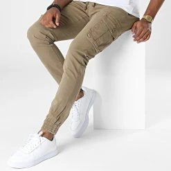 Tout neuf ⌛ Pantalon Cargo 7685 Beige Kaki de Classic Series 👏 8 Tout neuf ⌛ Pantalon Cargo 7685 Beige Kaki de Classic Series 👏 -Classic Series Soldes classic series 338653 7685 5 20221026T140711 03