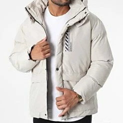 De gros 😀 Doudoune Capuche 210 Beige de Classic Series ⭐