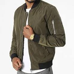 Les meilleures critiques de 😀 Veste Bomber LP55653 Vert Kaki de Classic Series 🎁 -Classic Series Soldes classic series 340677 LP55653 K KHAKI 20220929T160535 03