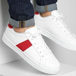 Offres 👏 Baskets 027 Blanc Rouge de Classic Series 😀