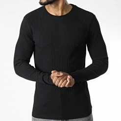 Les meilleures critiques de 🥰 Tee 👚 Shirt Manches Longues 7900 Noir de Classic Series 😀 -Classic Series Soldes classic series 344441 7900 001 20221020T155138 03