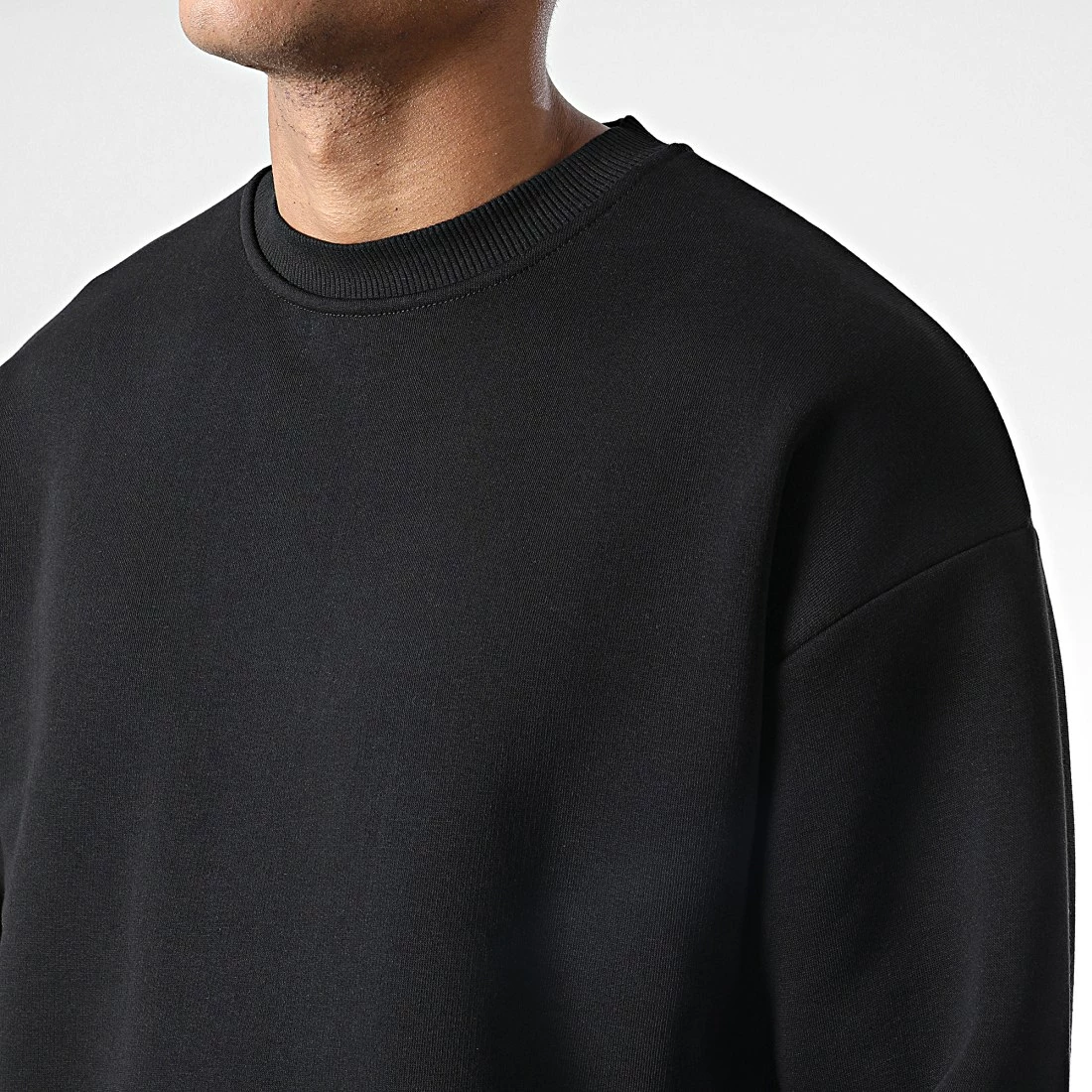 Meilleure vente 🔥 Sweat Crewneck 8902 Noir de Classic Series 👏 4 Meilleure vente 🔥 Sweat Crewneck 8902 Noir de Classic Series 👏 – Image 2