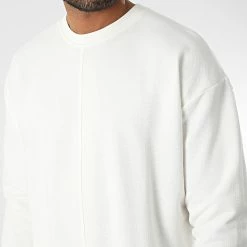 De gros 😍 Sweat Crewneck 8900 Blanc de Classic Series 🤩 7 De gros 😍 Sweat Crewneck 8900 Blanc de Classic Series 🤩 -Classic Series Soldes classic series 346003 8900 006 20221028T160738 02