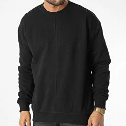 Grosses soldes 🛒 Sweat Crewneck 8900 Noir de Classic Series 💯 -Classic Series Soldes classic series 346022 8900 001 20221031T123424 03