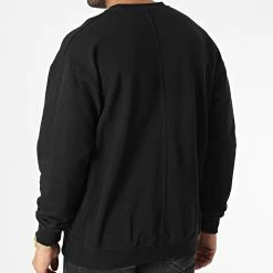 Grosses soldes 🛒 Sweat Crewneck 8900 Noir de Classic Series 💯 -Classic Series Soldes classic series 346022 8900 001 20221031T123425 04