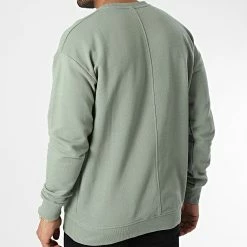 Meilleure vente 💯 Sweat Crewneck 8900 Vert de Classic Series 👏 -Classic Series Soldes classic series 346023 8900 023 20221028T160953 04