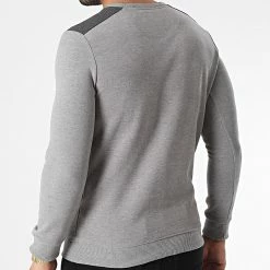 Bon marché 🎉 Sweat Crewneck RBL6212 Gris Clair Chiné de Classic Series 🥰 -Classic Series Soldes classic series 348695 RBL6212 TAS 20221125T151302 04