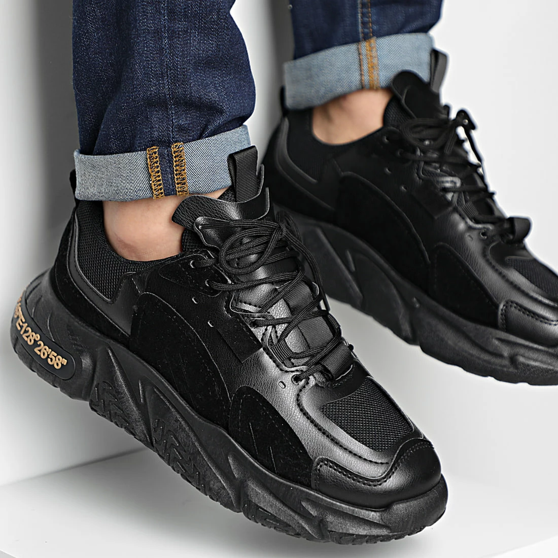 Bon marché 🌟 Baskets Z1 Black de Classic Series 🤩 2 Bon marché 🌟 Baskets Z1 Black de Classic Series 🤩