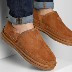 Grosses soldes ✔️ Chaussures UB8323 Camel de Classic Series ❤️