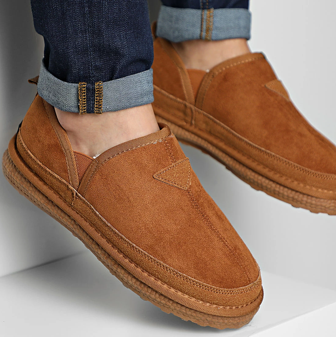 Grosses soldes ✔️ Chaussures UB8323 Camel de Classic Series ❤️ 3 Grosses soldes ✔️ Chaussures UB8323 Camel de Classic Series ❤️