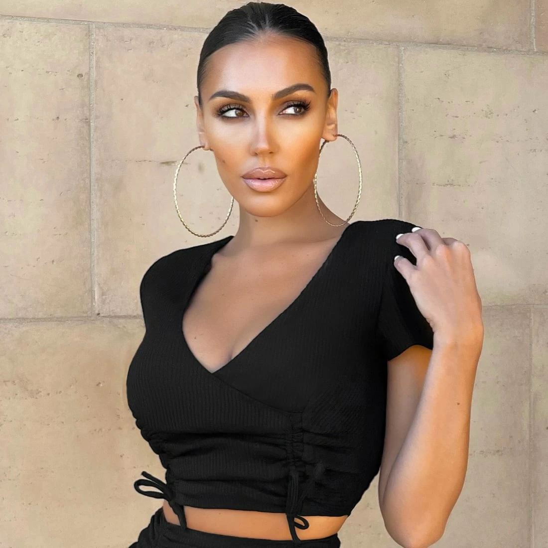 Remise 😍 Top Crop Femme Cross My Mind Noir de Classic Series 😉 4 Remise 😍 Top Crop Femme Cross My Mind Noir de Classic Series 😉 – Image 2