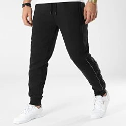 Budget ✔️ Pantalon Jogging Cedar Noir de Classic Series 🧨