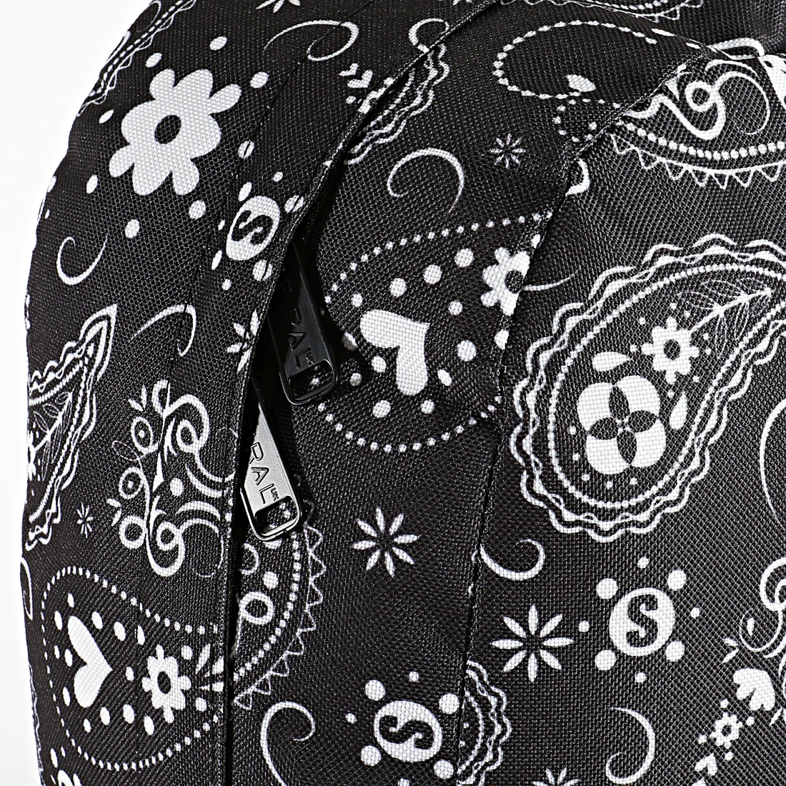 Vente flash 🤩 Sac A Dos 1419 Noir Bandana de Classic Series ✔️ 5 Vente flash 🤩 Sac A Dos 1419 Noir Bandana de Classic Series ✔️ – Image 3