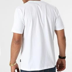 De gros 👍 Tee 👕 Shirt Stargazing Blanc de Classic Series 😀 -Classic Series Soldes tealer 272502 STARGAZING TEE WHITE 20210705T155409 04